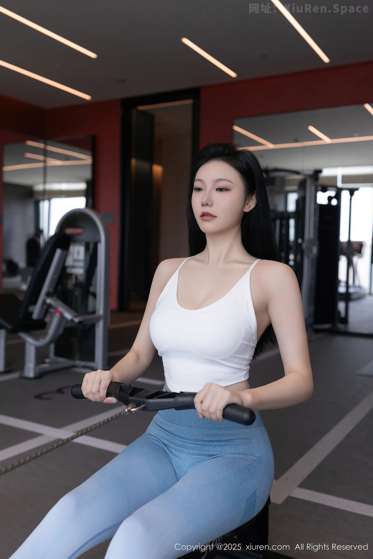 图片[5]-[XiuRen秀人网] VOL.10272 模特安然anran健身房性感蓝白色运动服秀曼妙身姿完美诱惑写真80P-秀人网官方网站